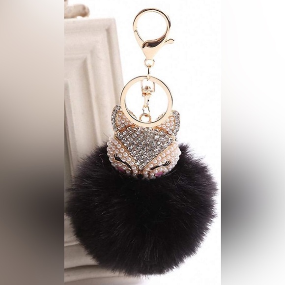 Fox Fur Ball with Artificial Fox Head Inlay Pearl Rhinestone Key/Bag Charm NWT - Picture 4 of 12